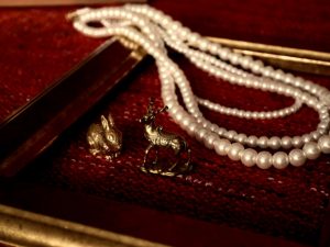 真珠のネックレスを譲り受けたあなたへ 活用するための３つのステップ Fujiko Com