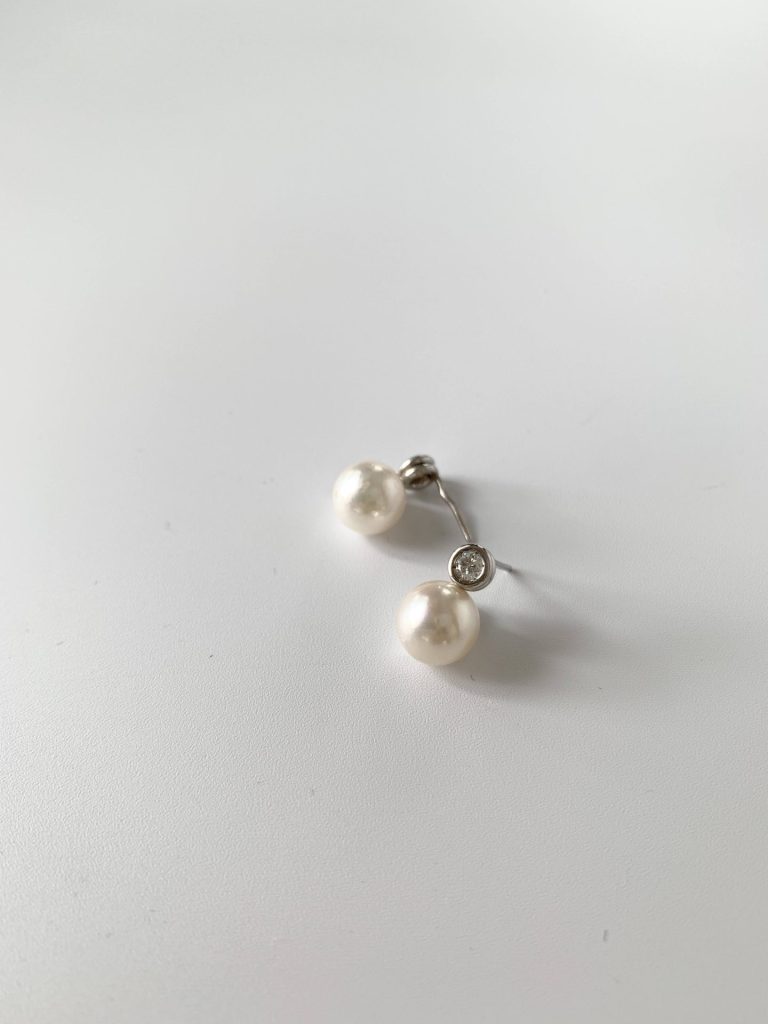 パールピアス　リペア前